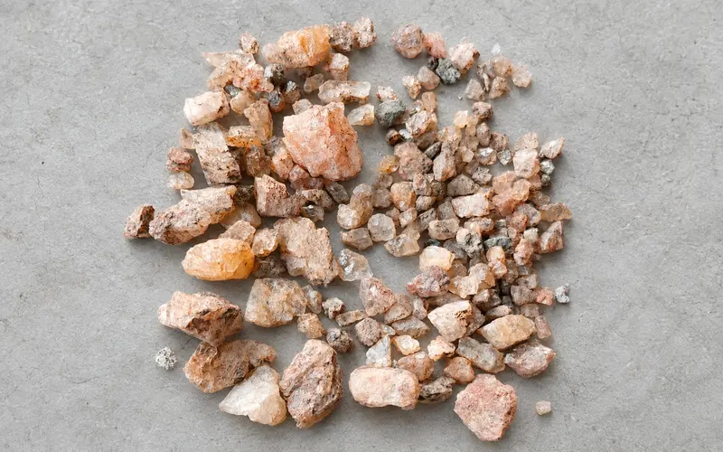 microcline for sale in kenya AV-002